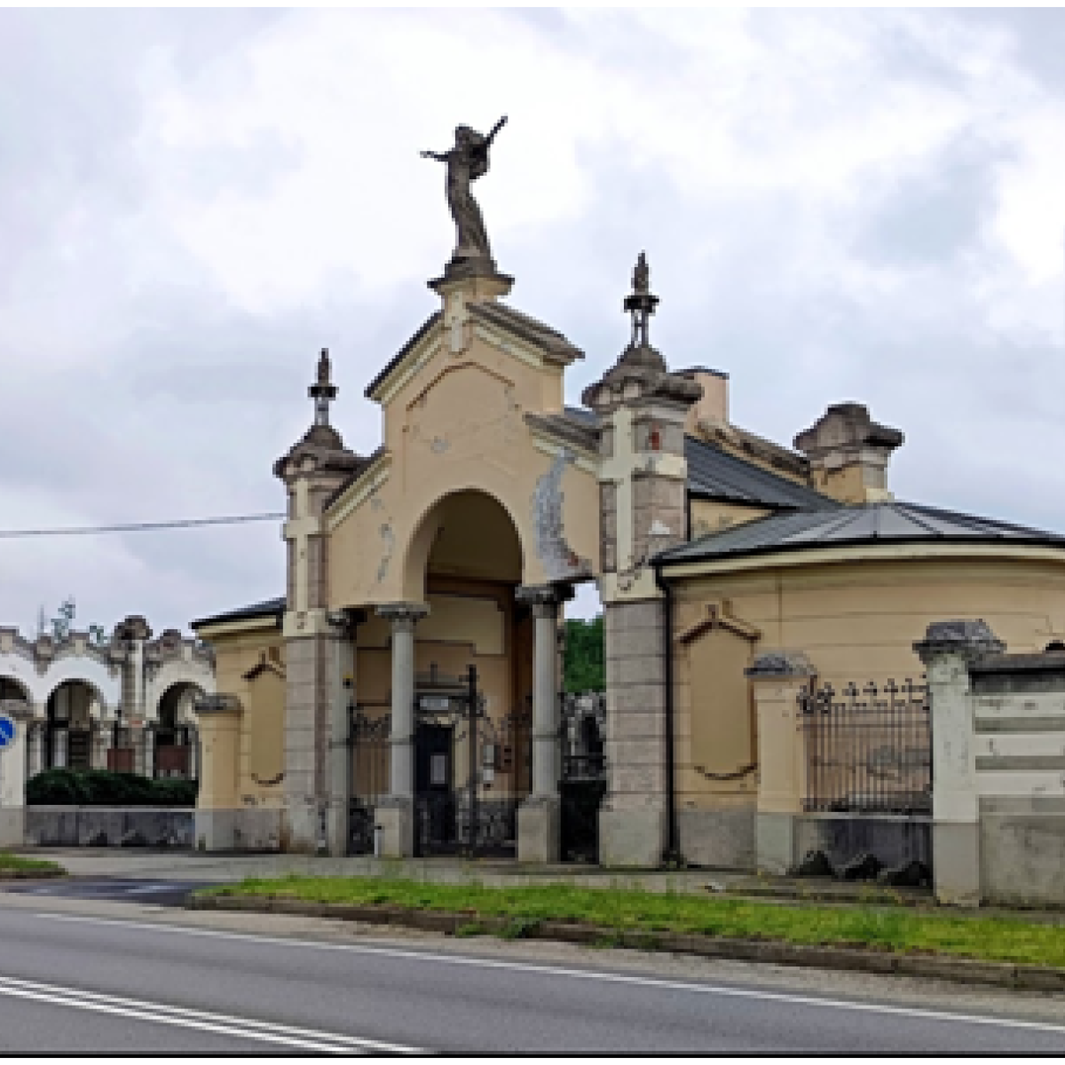 Il cimitero di Romagnano Sesia